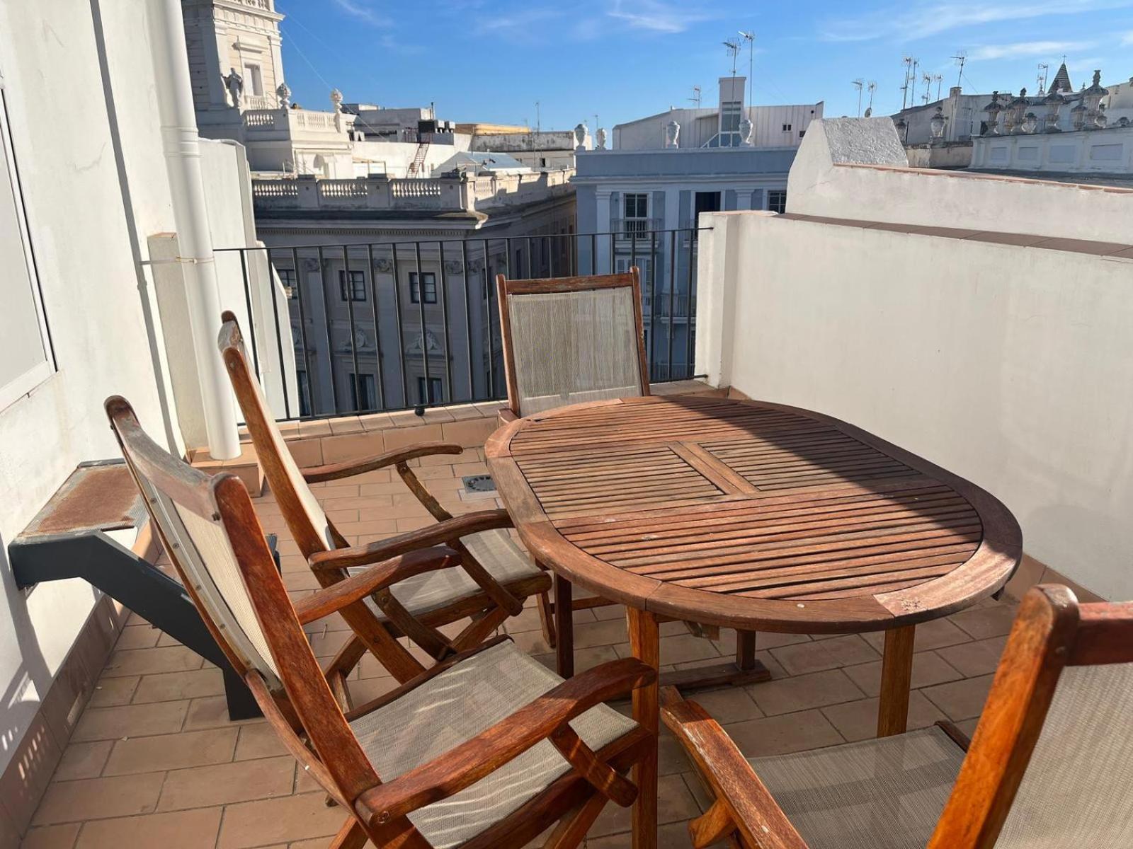 Apartamento The Traveller's house El Bastinazo con Terraza Privada Cádiz Exterior foto